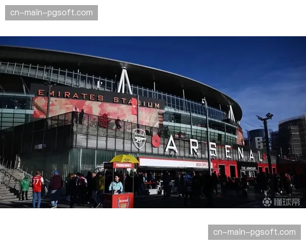 社论:足球流氓问题再现,英超俱乐部呼吁加强客场安保合作 社论:足球流氓问题再现,英超俱乐部呼吁加强客场安保合作